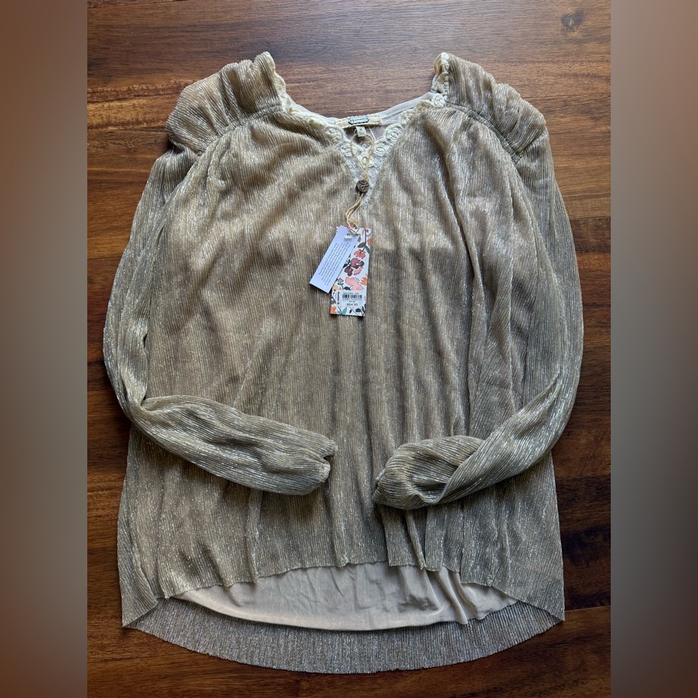 Buckle Sheer Long Sleeve
